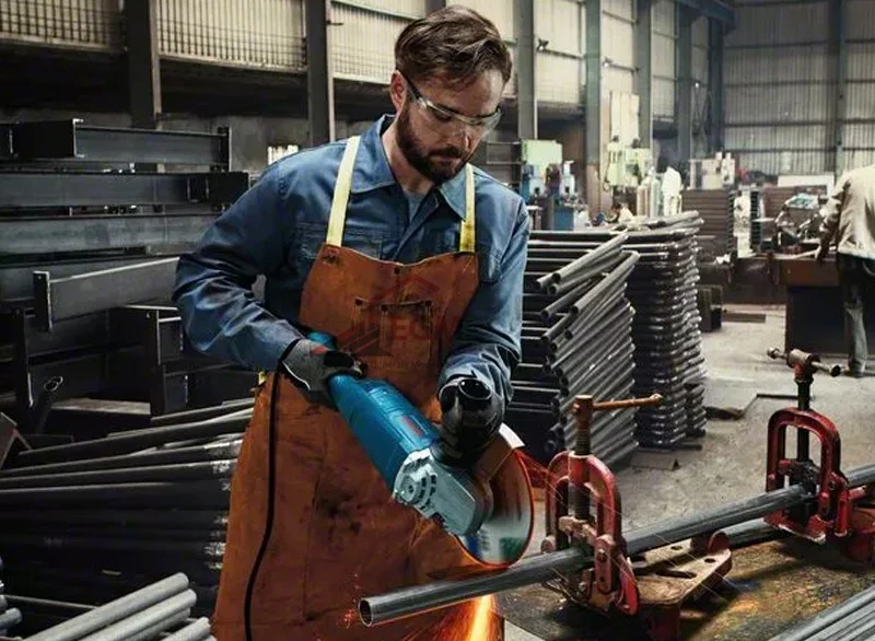 MEULE A DISQUE 230MM GWS 2200